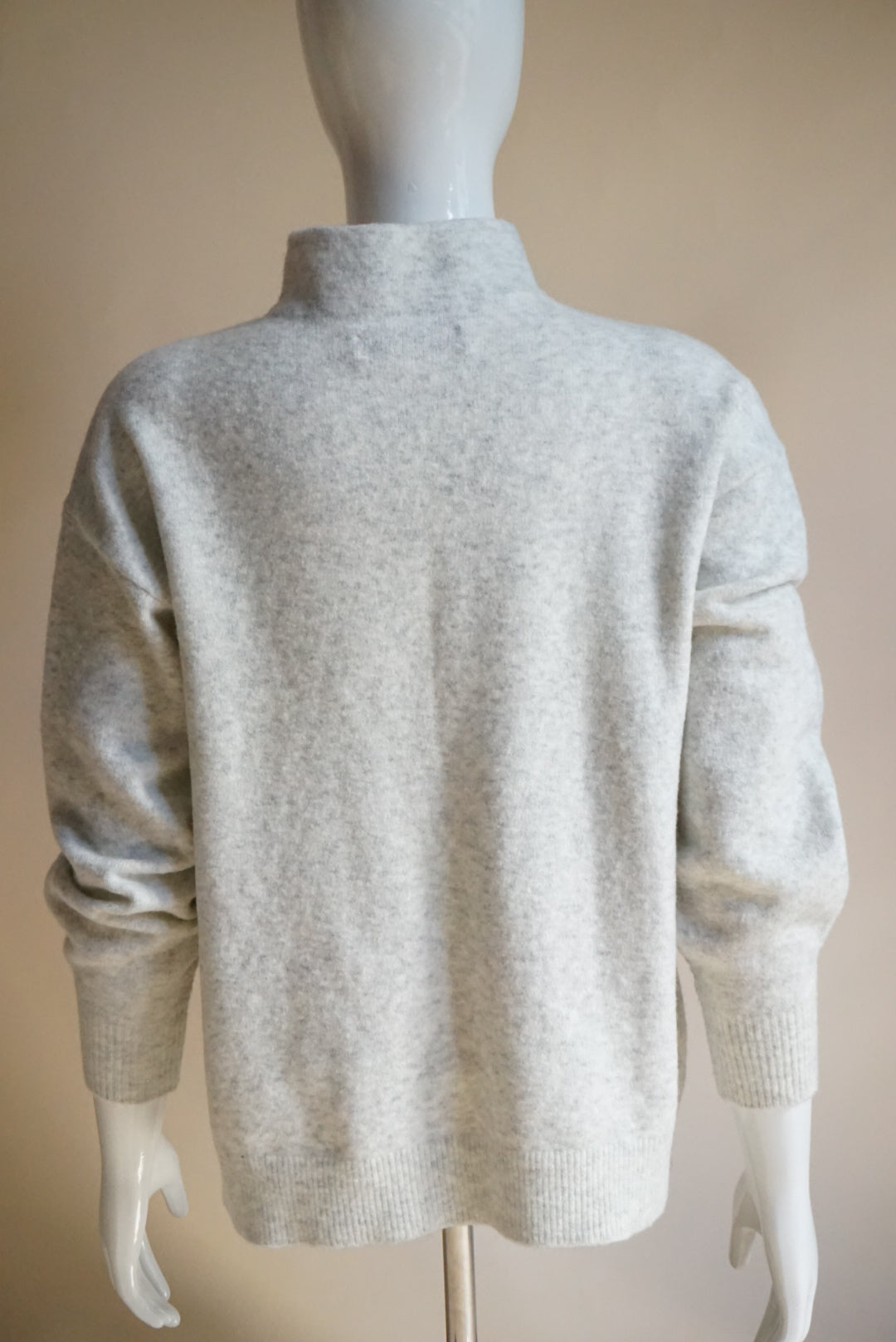 Loft Ann Taylor Kitty Ying Yang Turtle Neck Grey Wool Sweater - Size Small