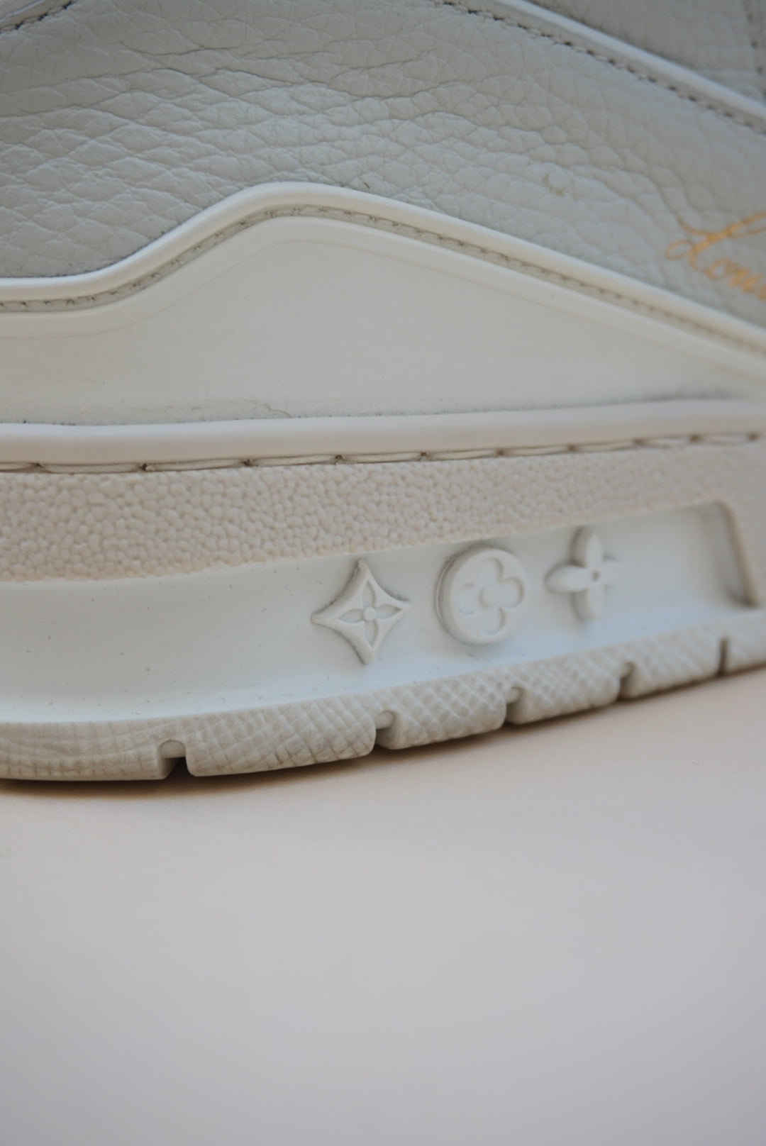 “Louis Vuitton” x Virgil Abloh 408 High Top Trainer Sneakers - Size 10.5