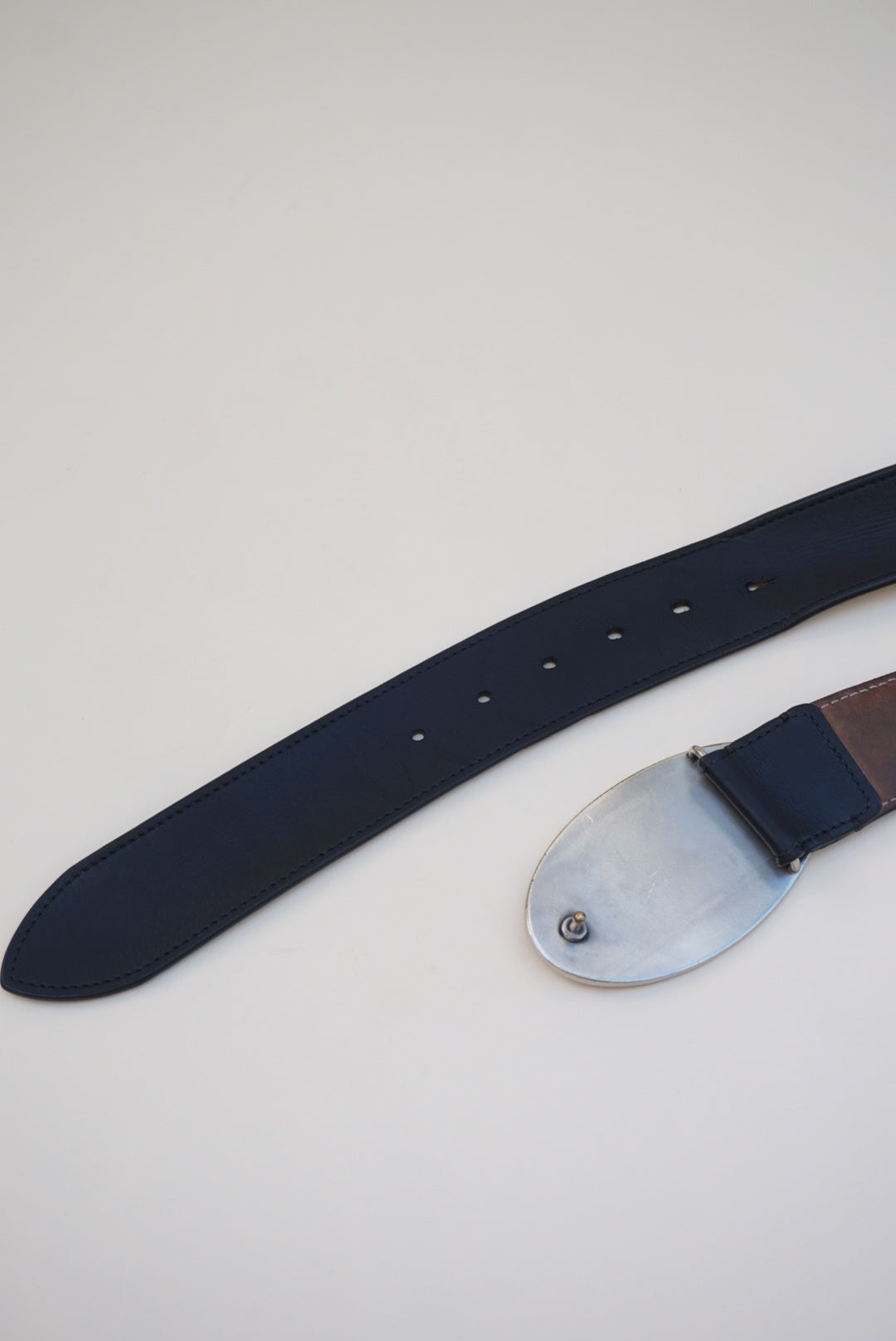 “Louis Vuitton” 2010 El Dorado Oval Buckle Leather Belt