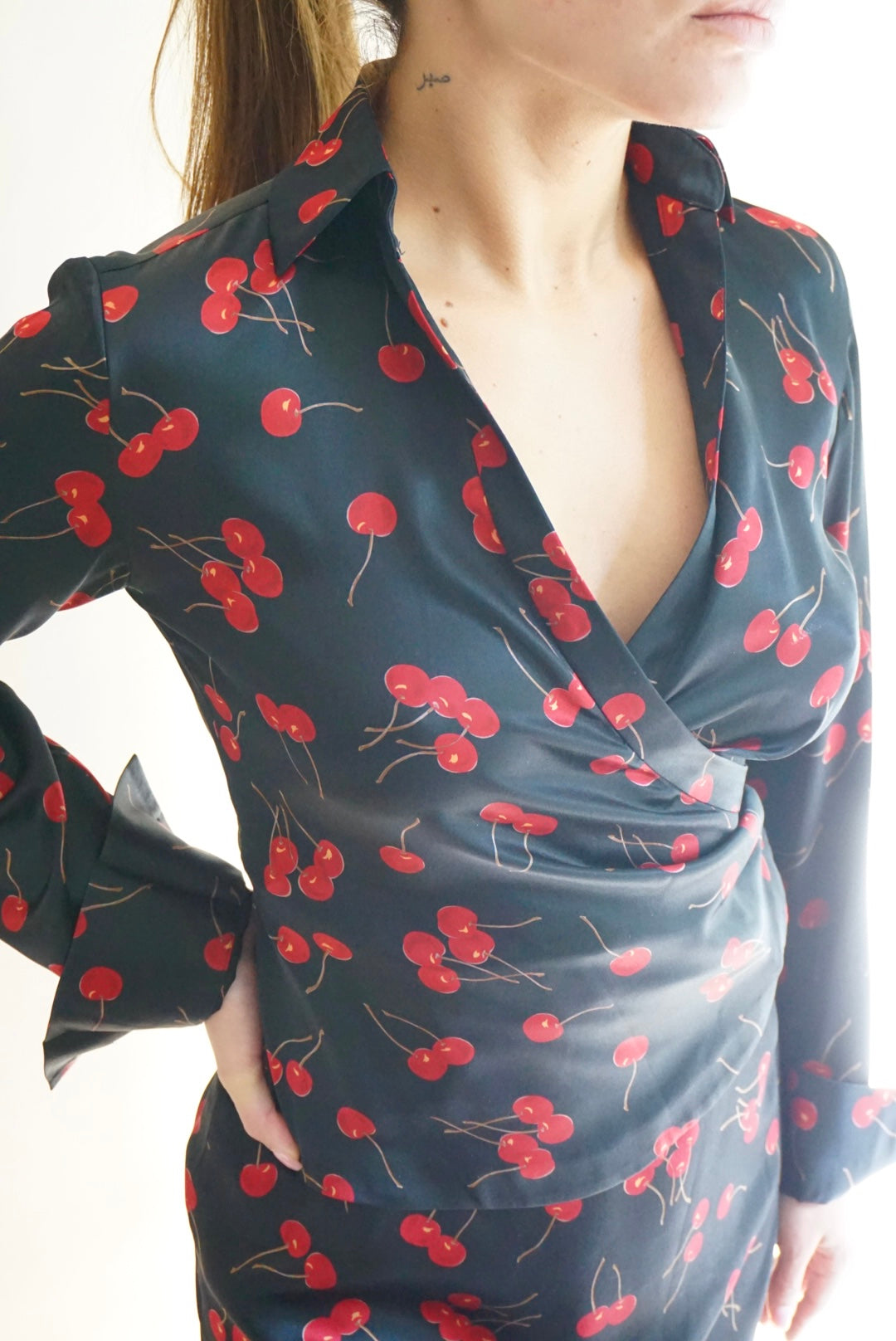 City DKNY Vintage Cherry Silk Wrap Top - Size 2