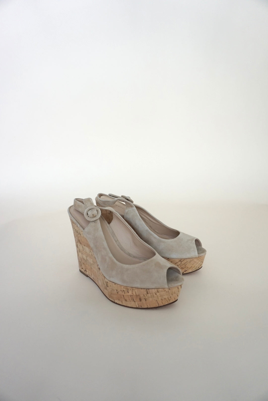 “Veronica Beard” Suede Peep Toe Slingback “Dali” NWOT Wedges - Size 8