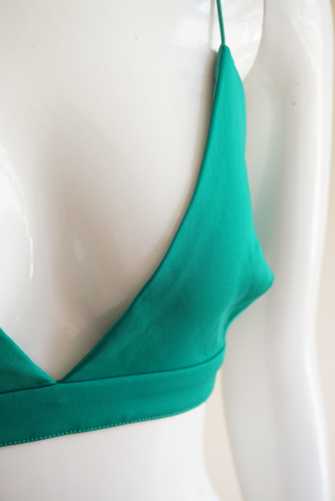 Meshki Cynthia Triangle Green Bralette NWT - Size XL