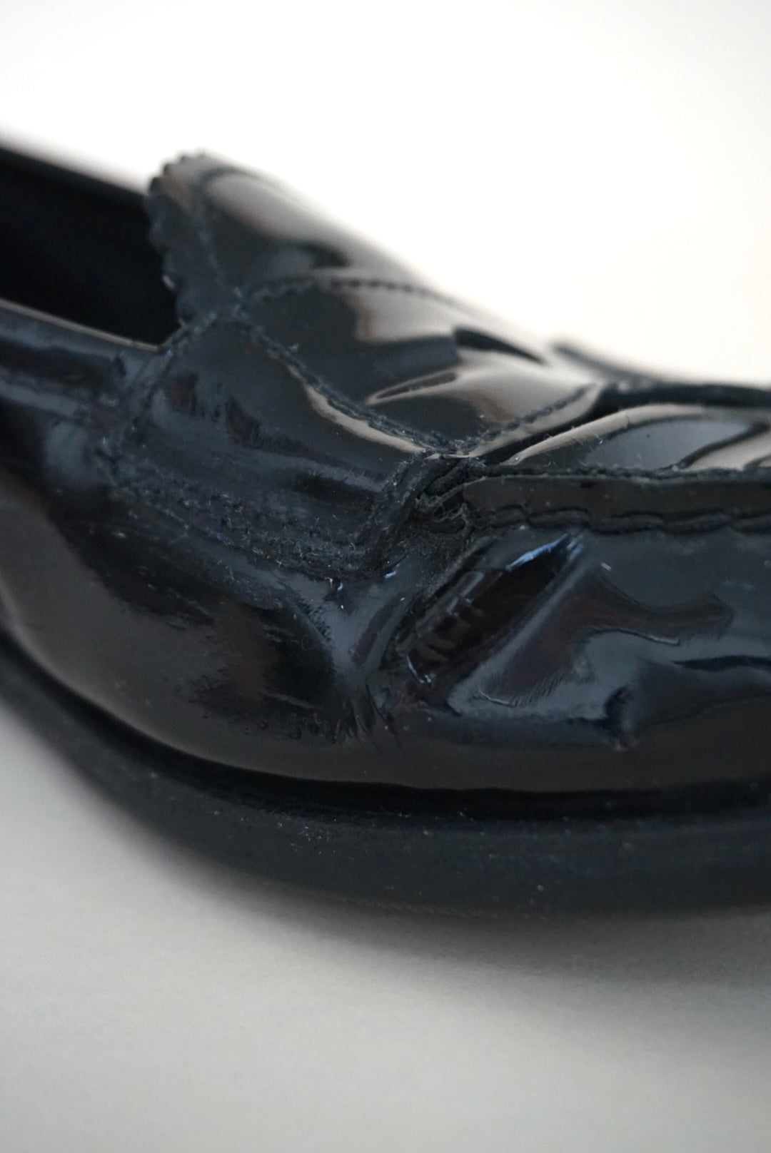 “Prada” Black Patent Leather Penny Loafers 90's - Size 37.5
