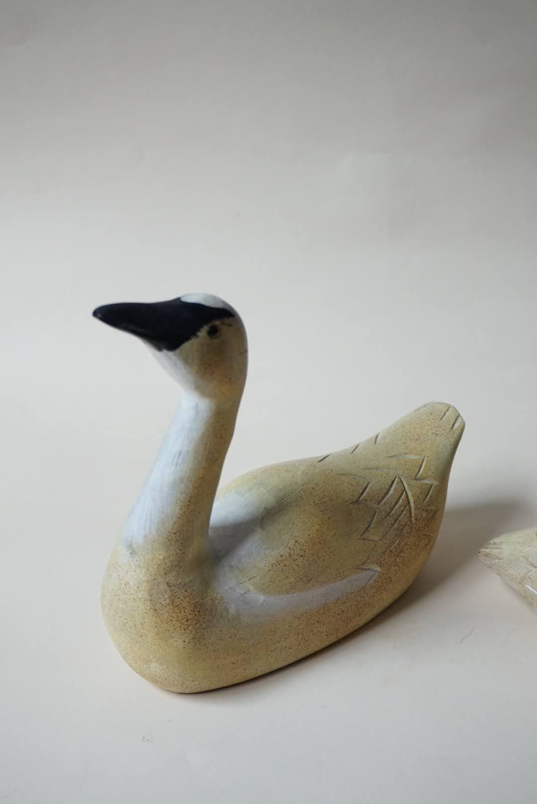 Vintage Primitive Folk Art Wood White Pair Hand-Carved Swan Decoy Sculptures Set (2)