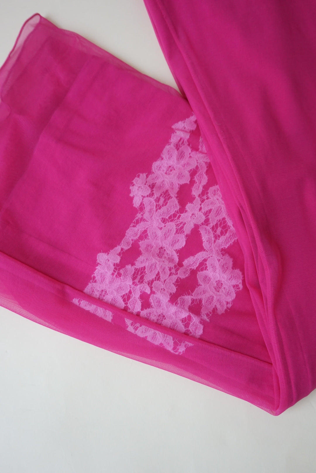 Brazilian Made “Lips” Pink Y2K Grommet Mesh Lowrise Pants - Small