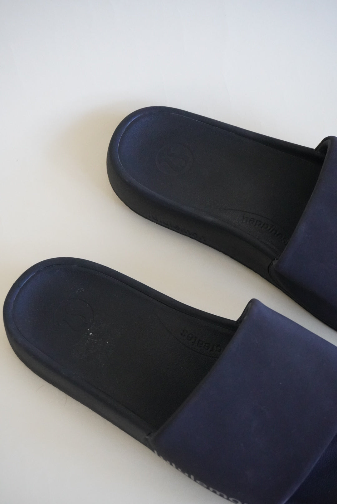 Lululemon Restfeel Black Slides - Size 10