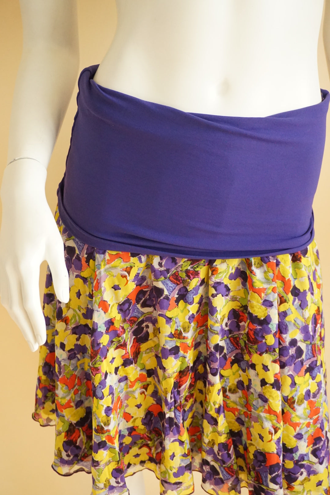 Alice + Olivia Purple Silk Floral Skater Large Waistband Skirt - Size Petite