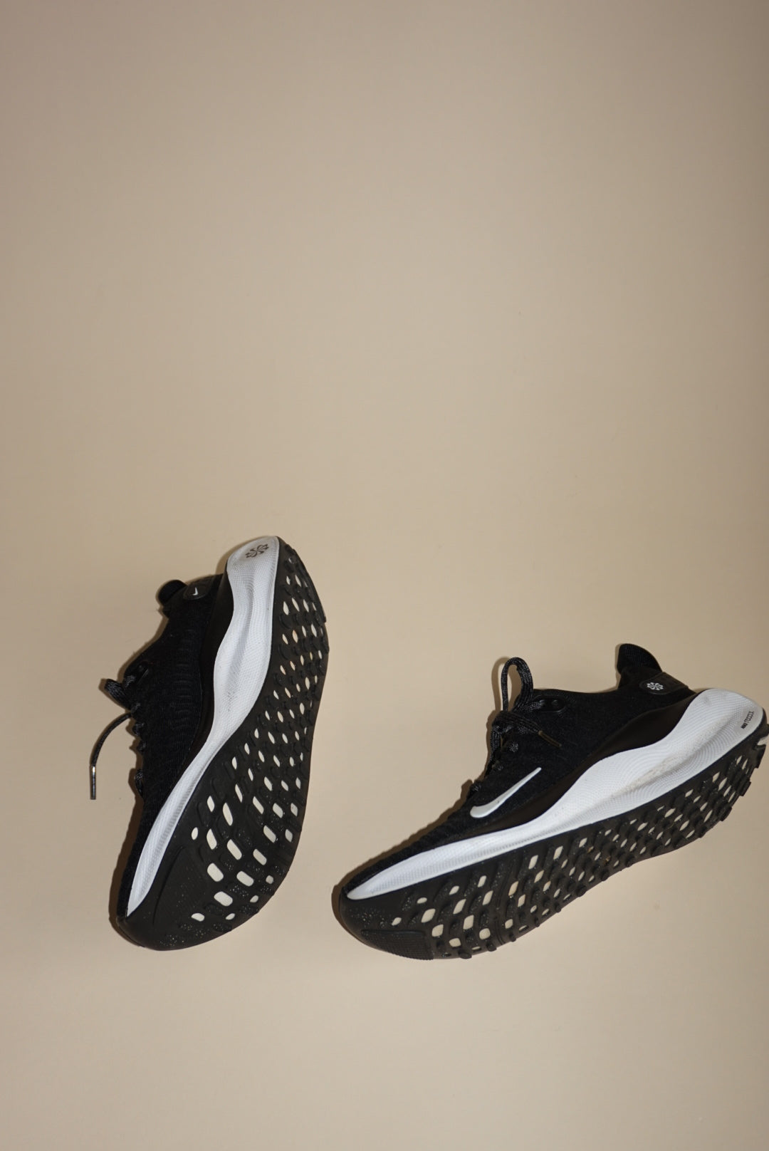 Nike ReactX Infinity Run 4 Black Sneakers - Size 7