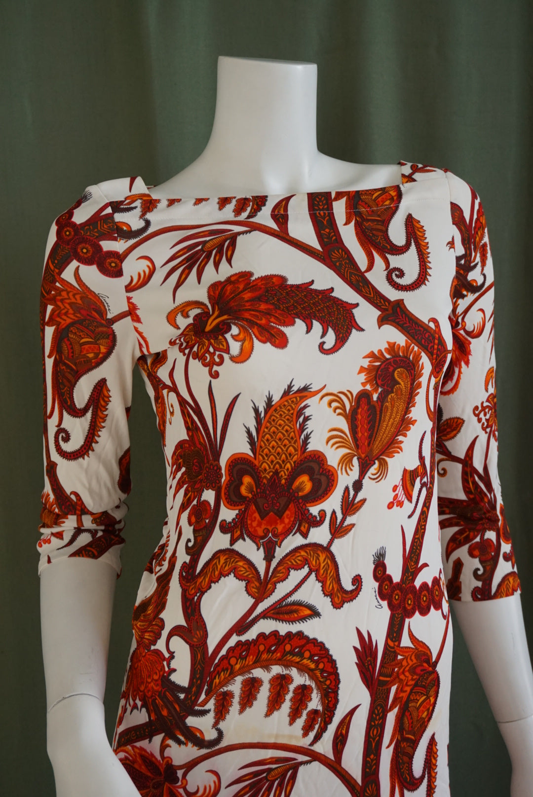 Gucci Paisley Red & White Bateau Neck Mini Knit Dress - Size 40