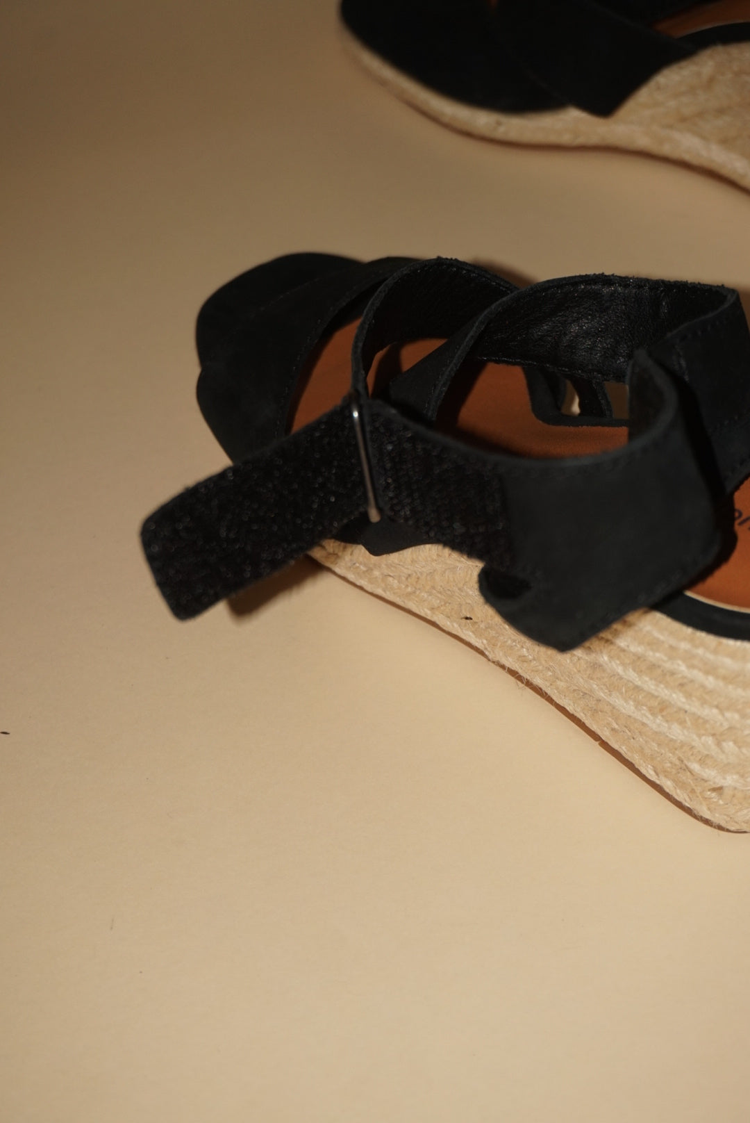 Lucky Brand Mendona Espadrille Wedge Black Suede Sandal - Size 8.5