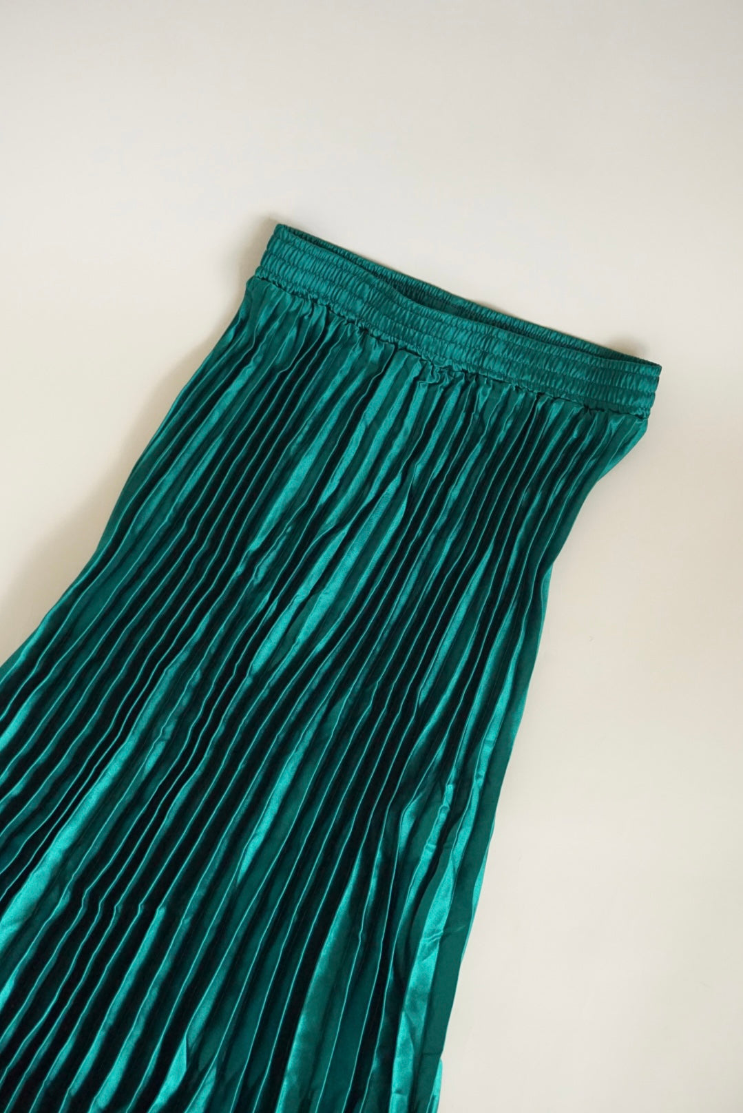 Kelly Obi Green Accordion Pleated Plisse Maxi Skirt