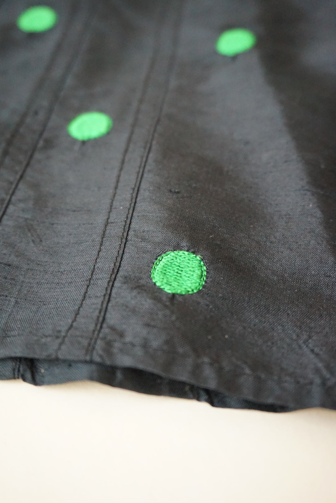 Carlisle Vintage Black Raw Silk Embroidered Green Polka Dot Blouse - Size 12