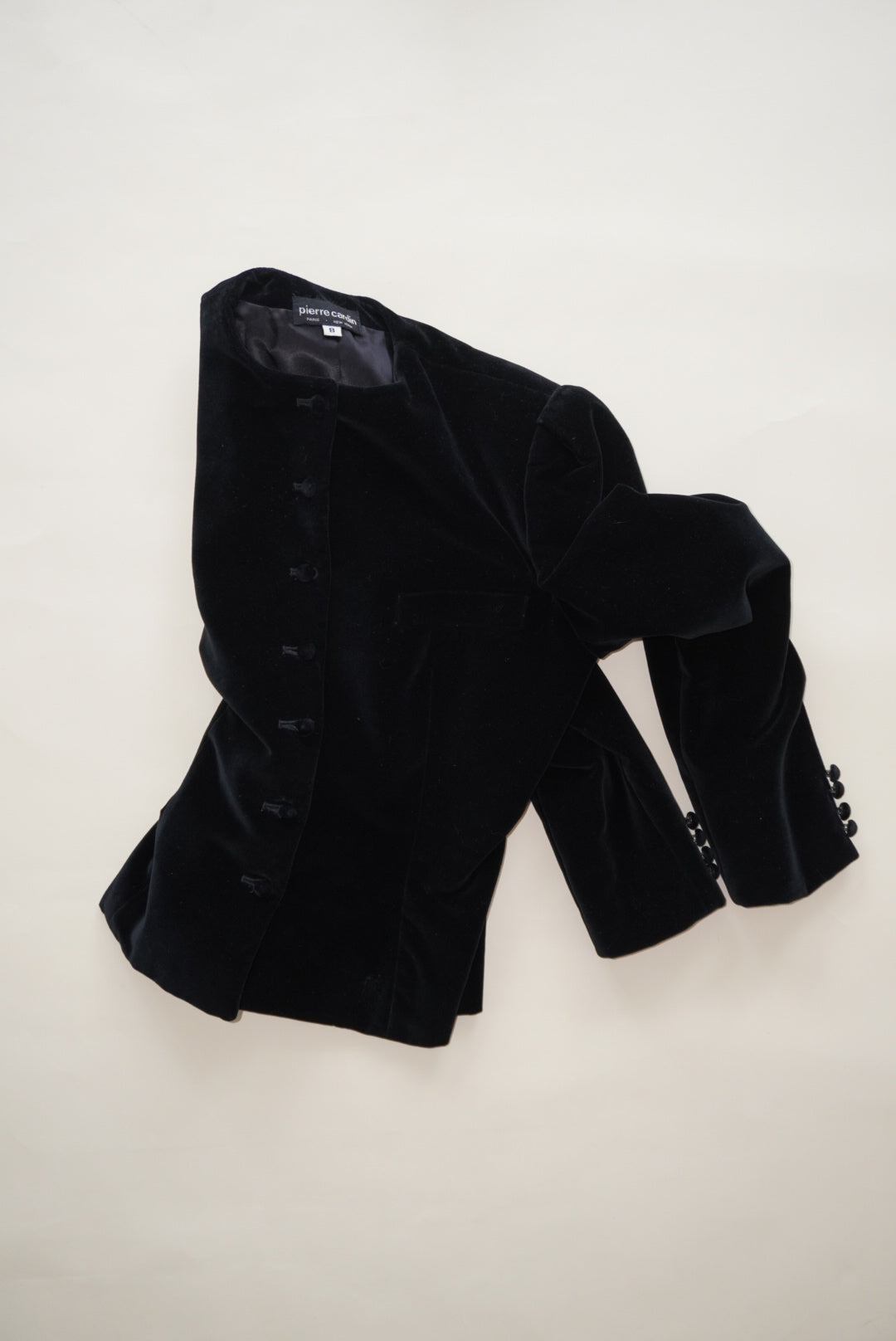 Pierre Cardin Vintage Victorian Style Cotton Black Velvet Collarless Blazer - Size 8