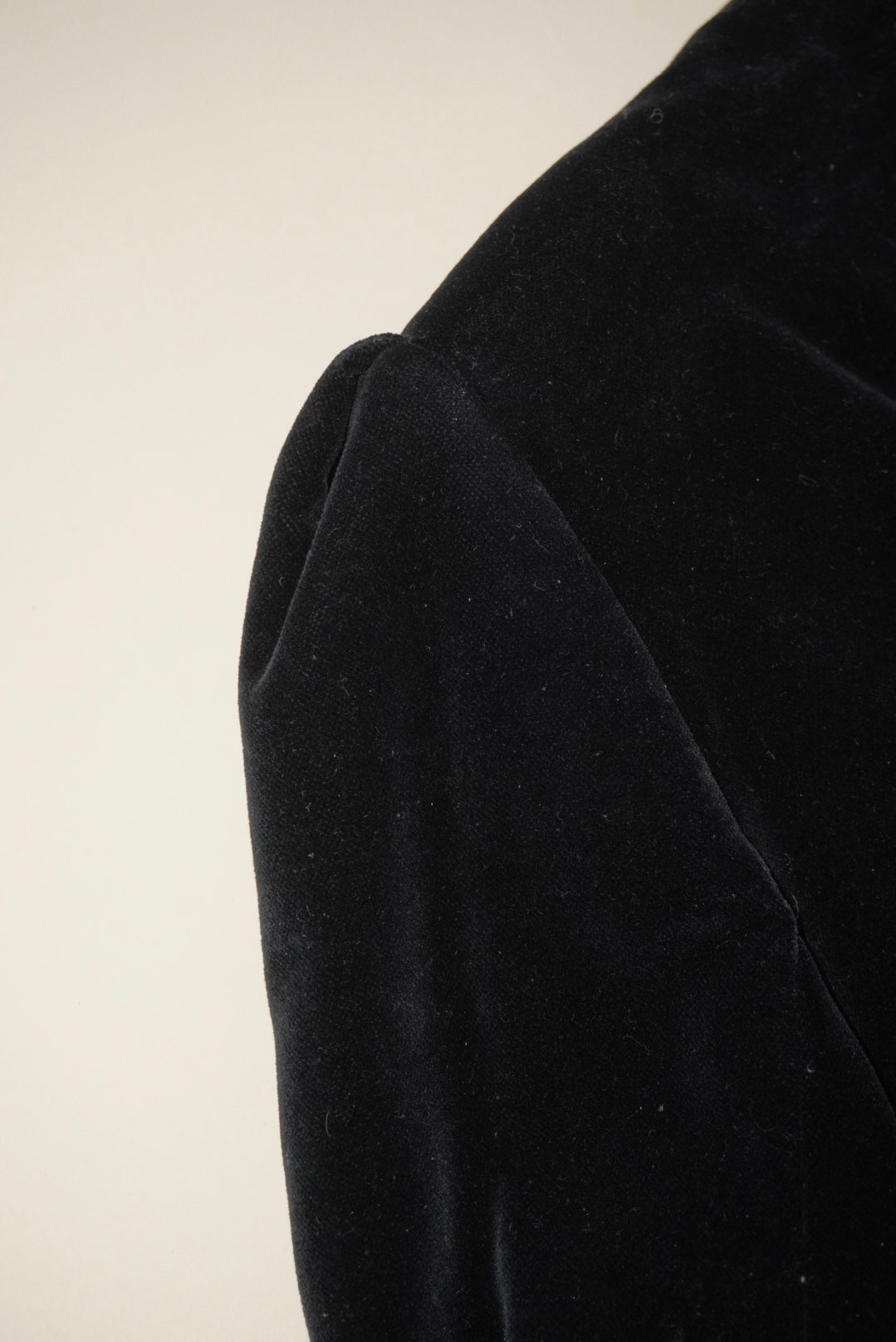 Pierre Cardin Vintage Victorian Style Cotton Black Velvet Collarless Blazer - Size 8