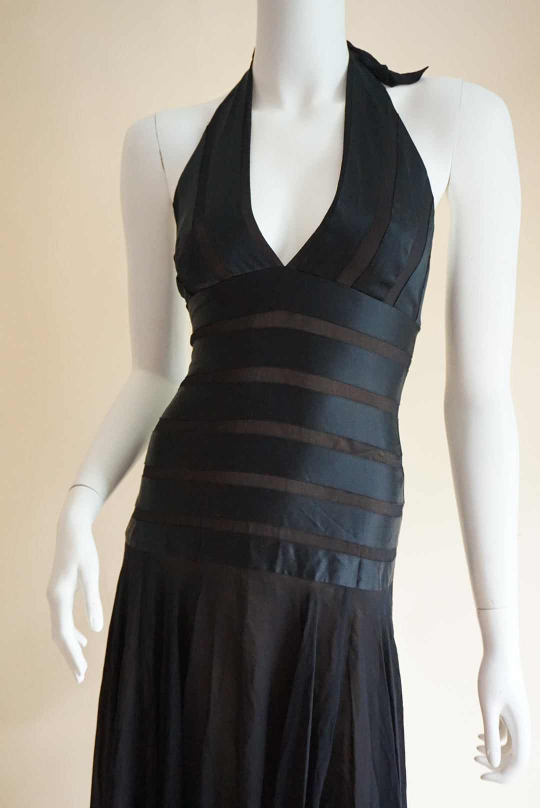 BCBG MAXAZRIA Vintage Black Halter Silk NWT Whimsy Gown - Size 2