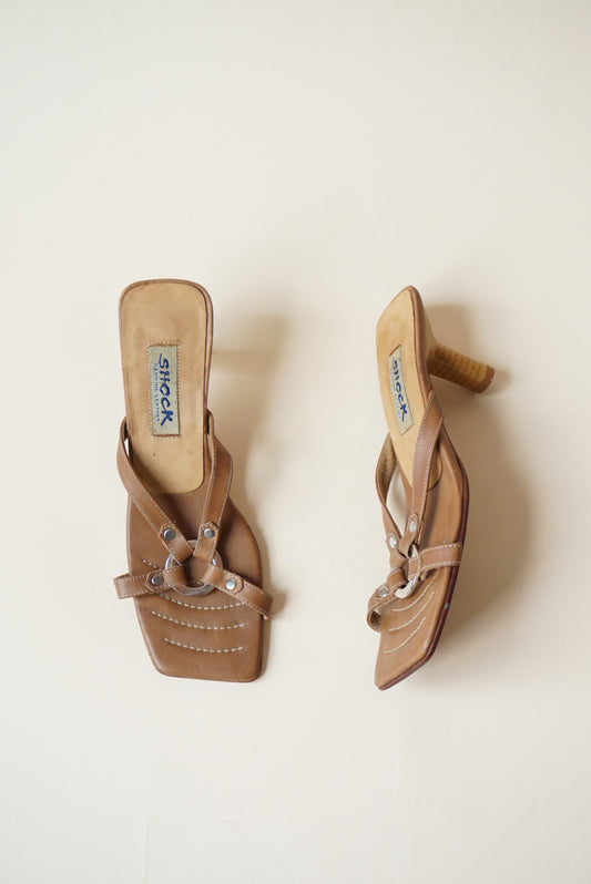 Shock Vintage Columbian Made Leather Ring Square Tan Toe Y2K Heels - Size 37