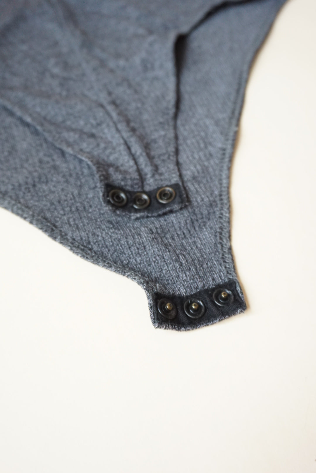 Rag & Bone Grey Ribbed L/S Bodysuit - Size Medium