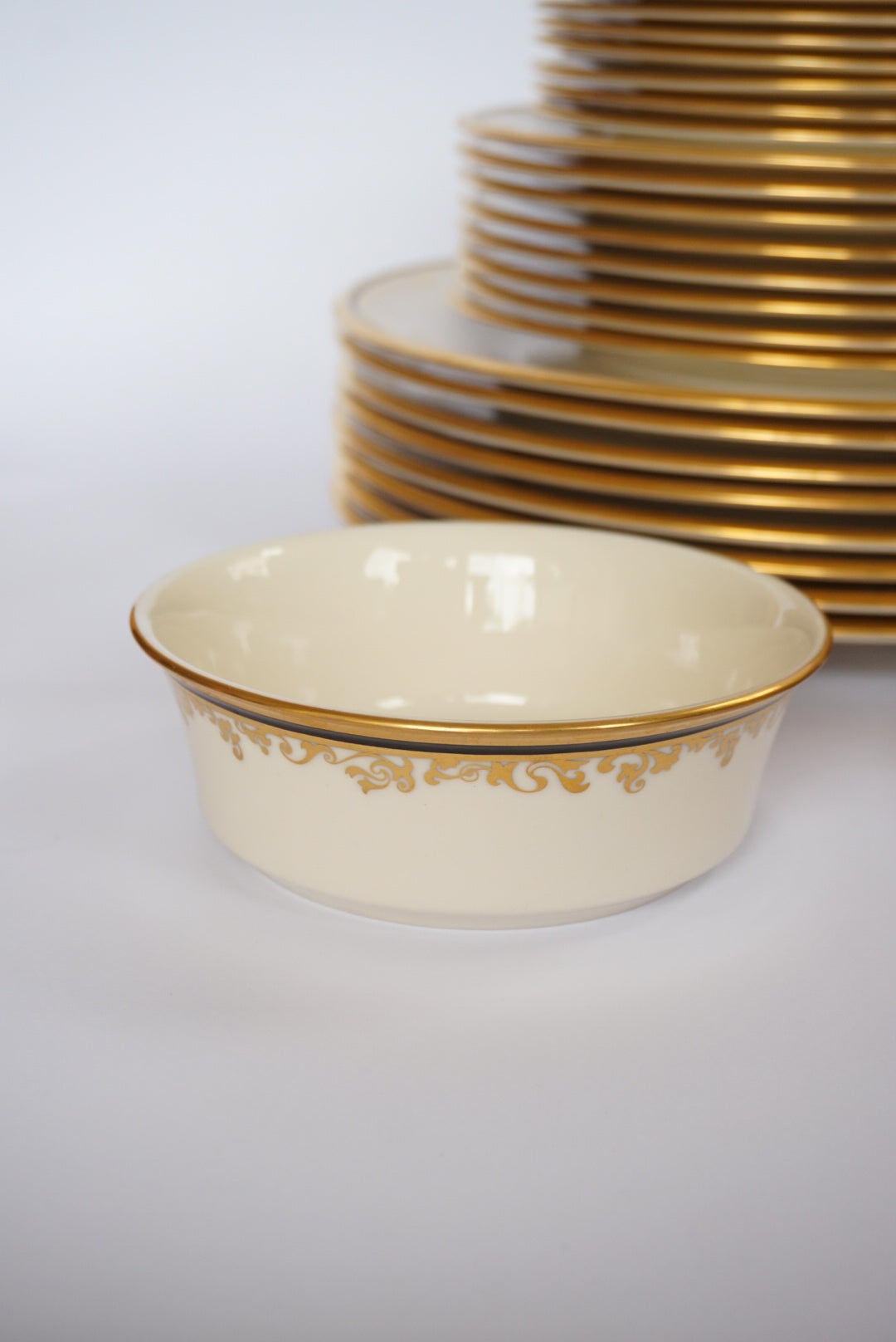 LENOX VTG RARE Discontinued ECLIPSE Gold / Black Trim Creme China Set - 45pcs