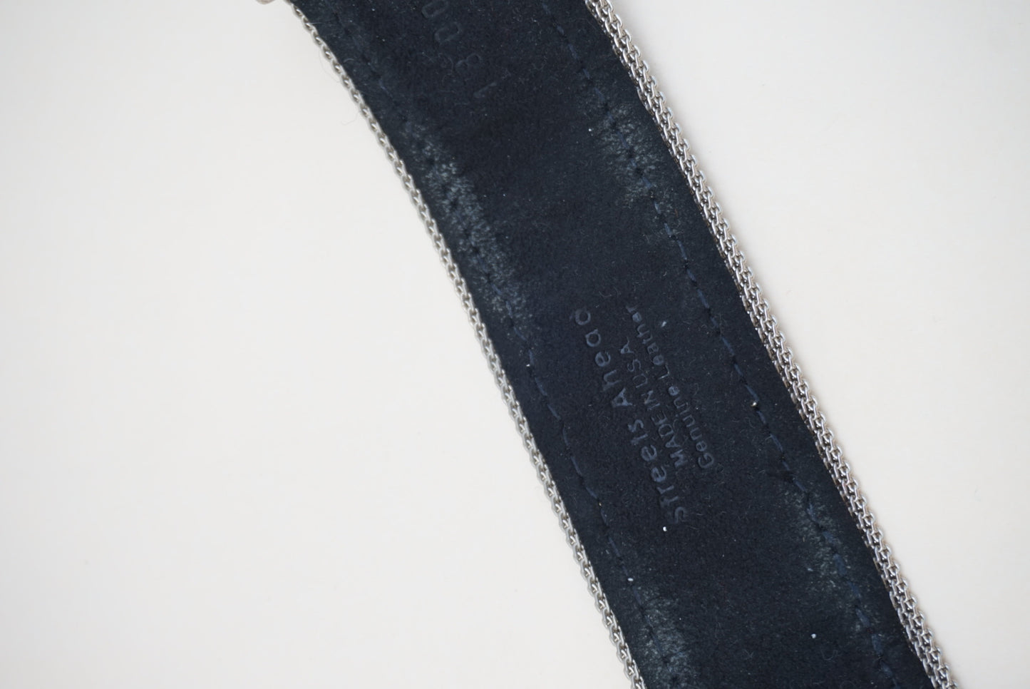 Bracelet leather embossed