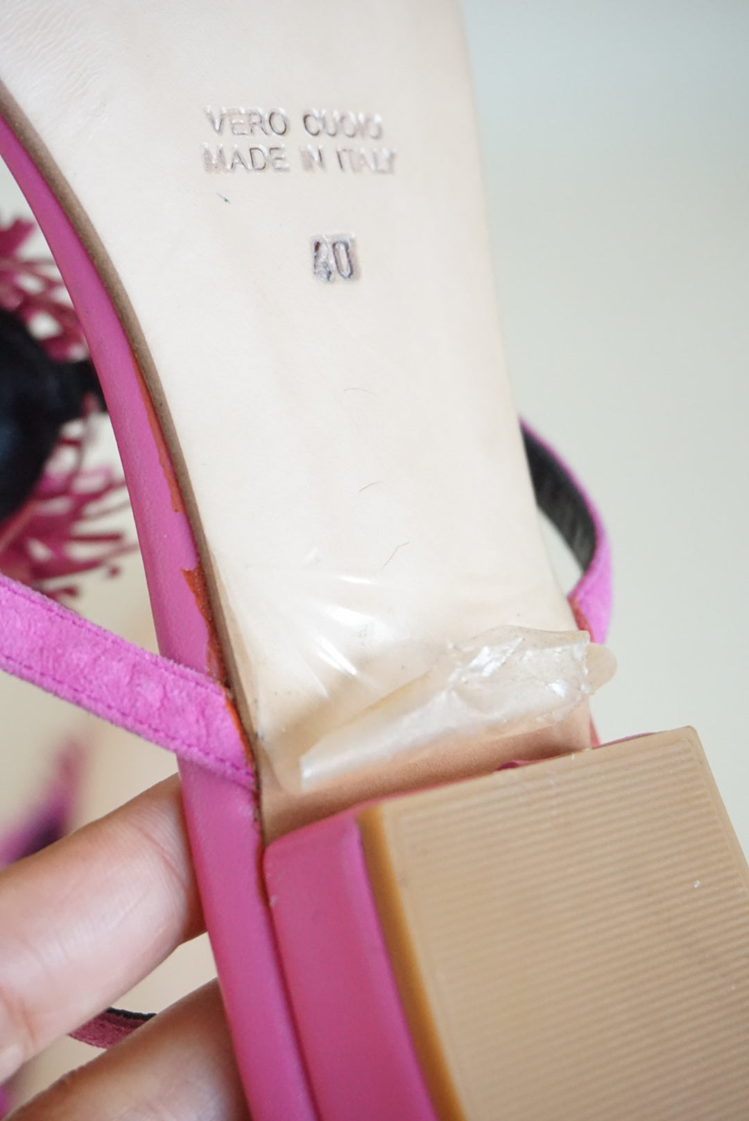 Andrea Carrano Pink Fringe Flower Thong NWOT Sandal - Size 40