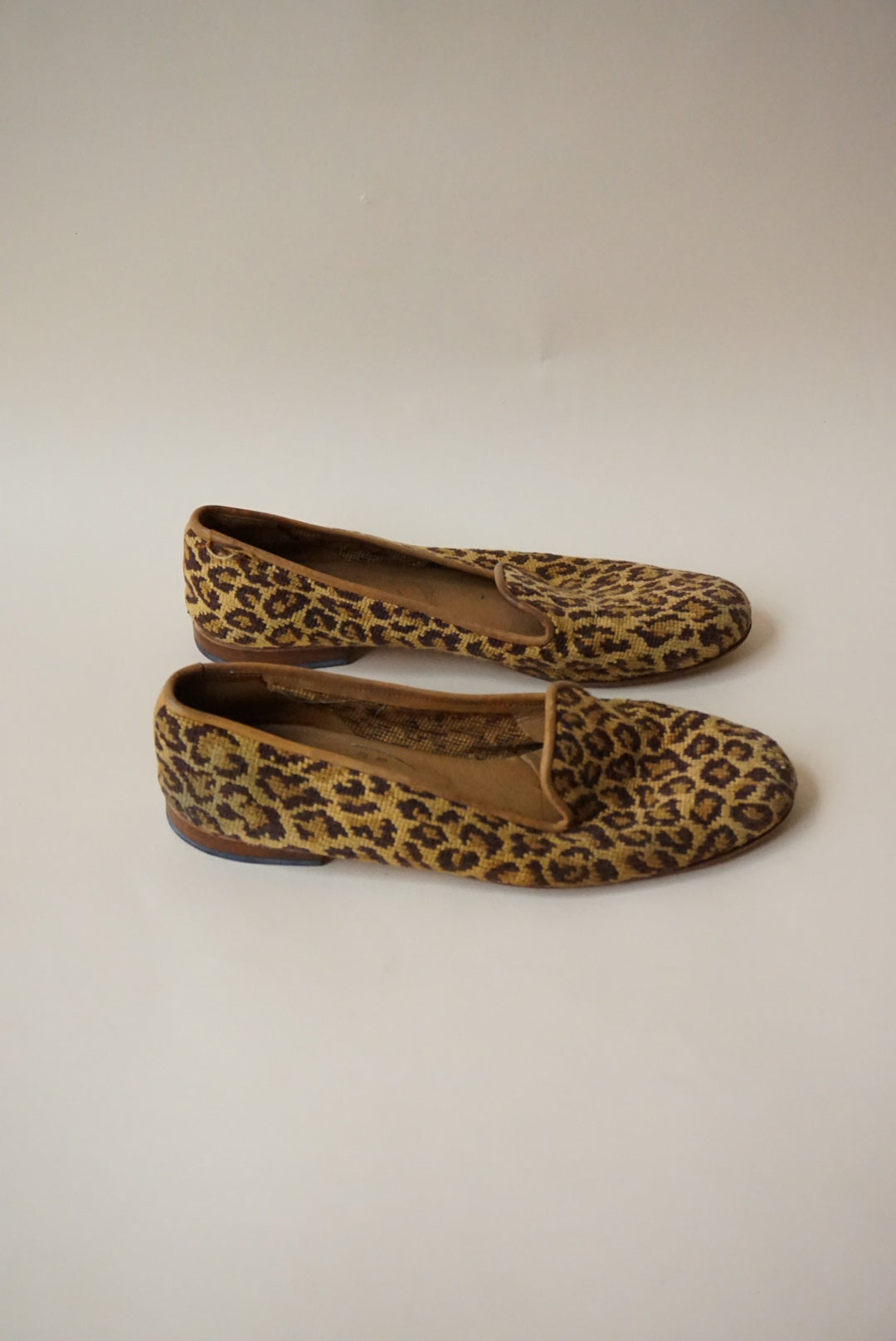 "Stubbs & Wootton" Jaguar Needlepoint Loafers