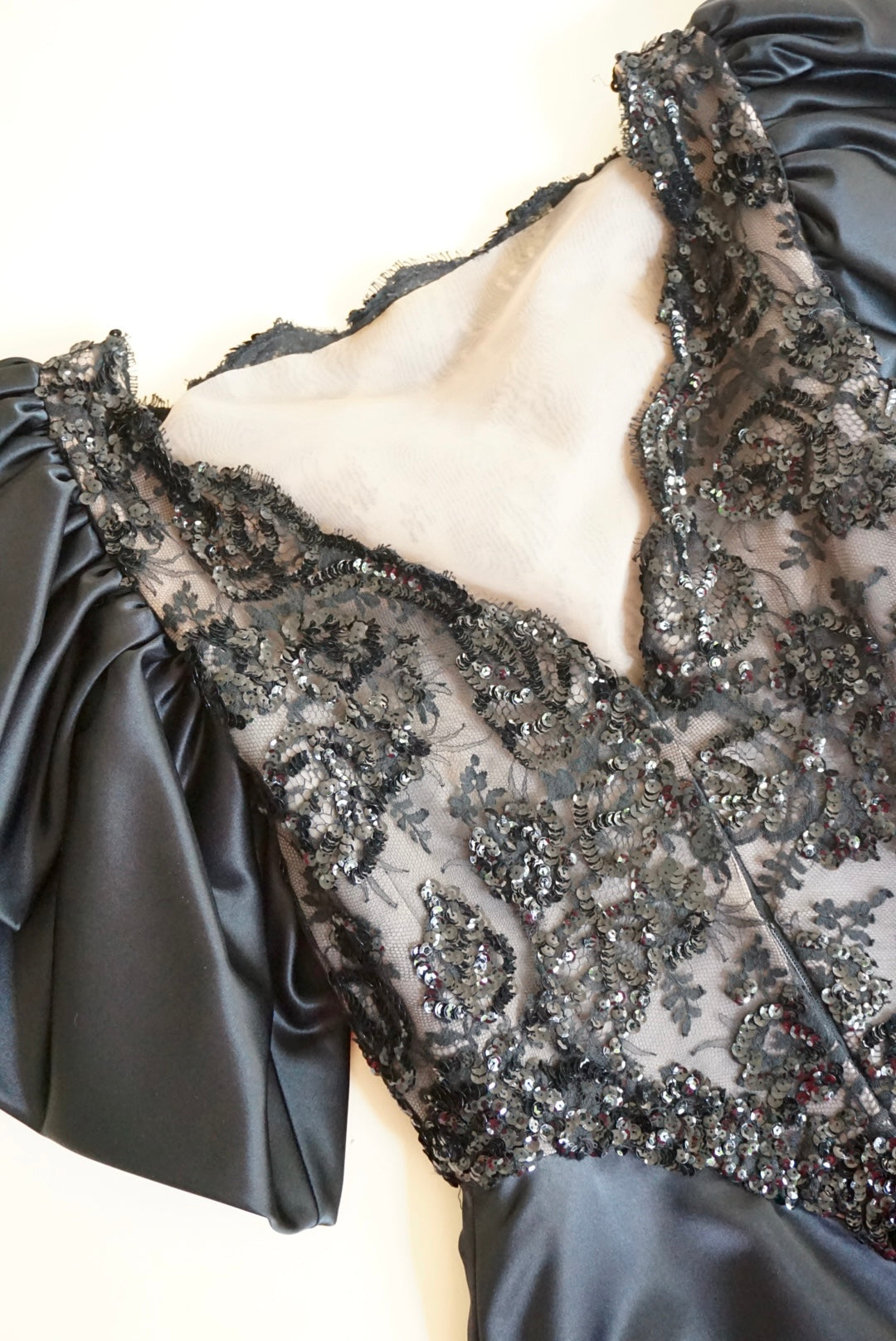 Vintage Black Beaded Lace Dramatic Sleeve Open Back Cocktail Statement Gown