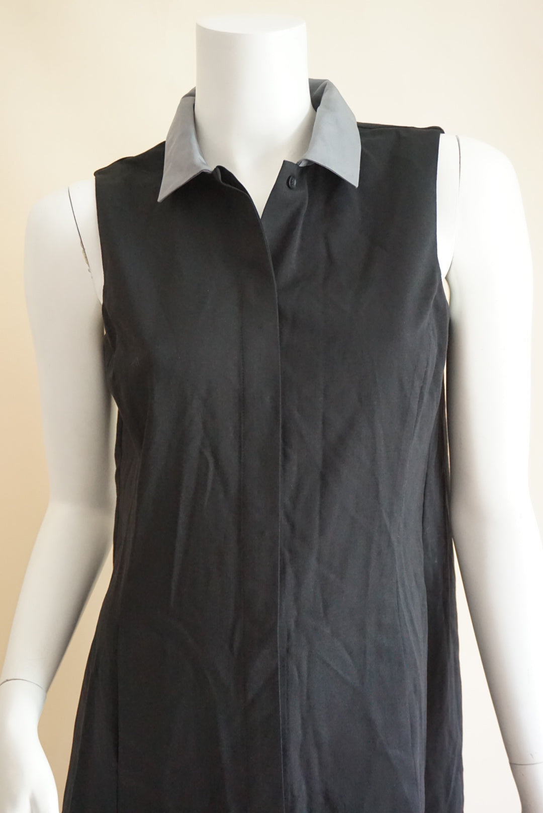 Jil Sander Navy Pleated Sleeveless Black Wool Collared Shift Dress - Size 36