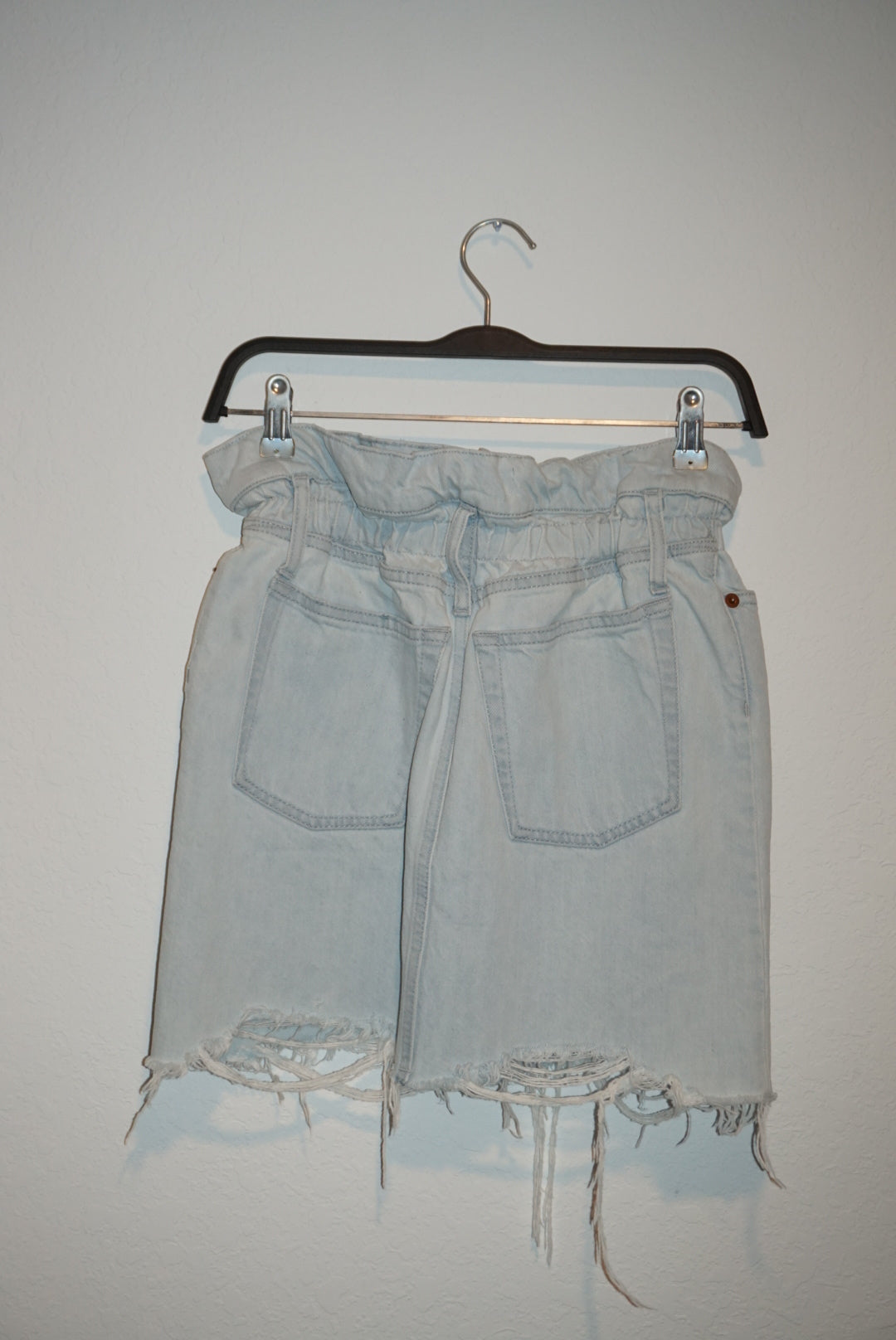 "Iro" Paper bag Light Wash Mini Frayed Hem Skirt - Size 34