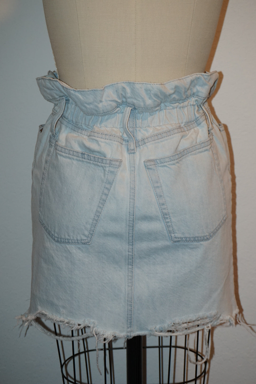 "Iro" Paper bag Light Wash Mini Frayed Hem Skirt - Size 34