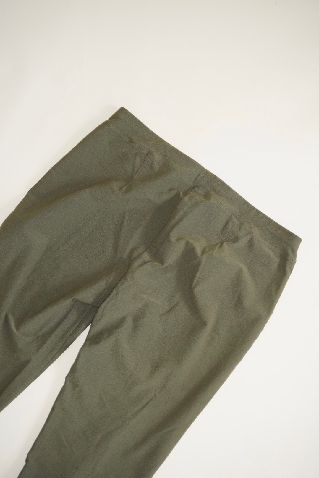 Eileen Fisher Olive Green Ribbed Knit Slim Ankle Pants- Size Medium