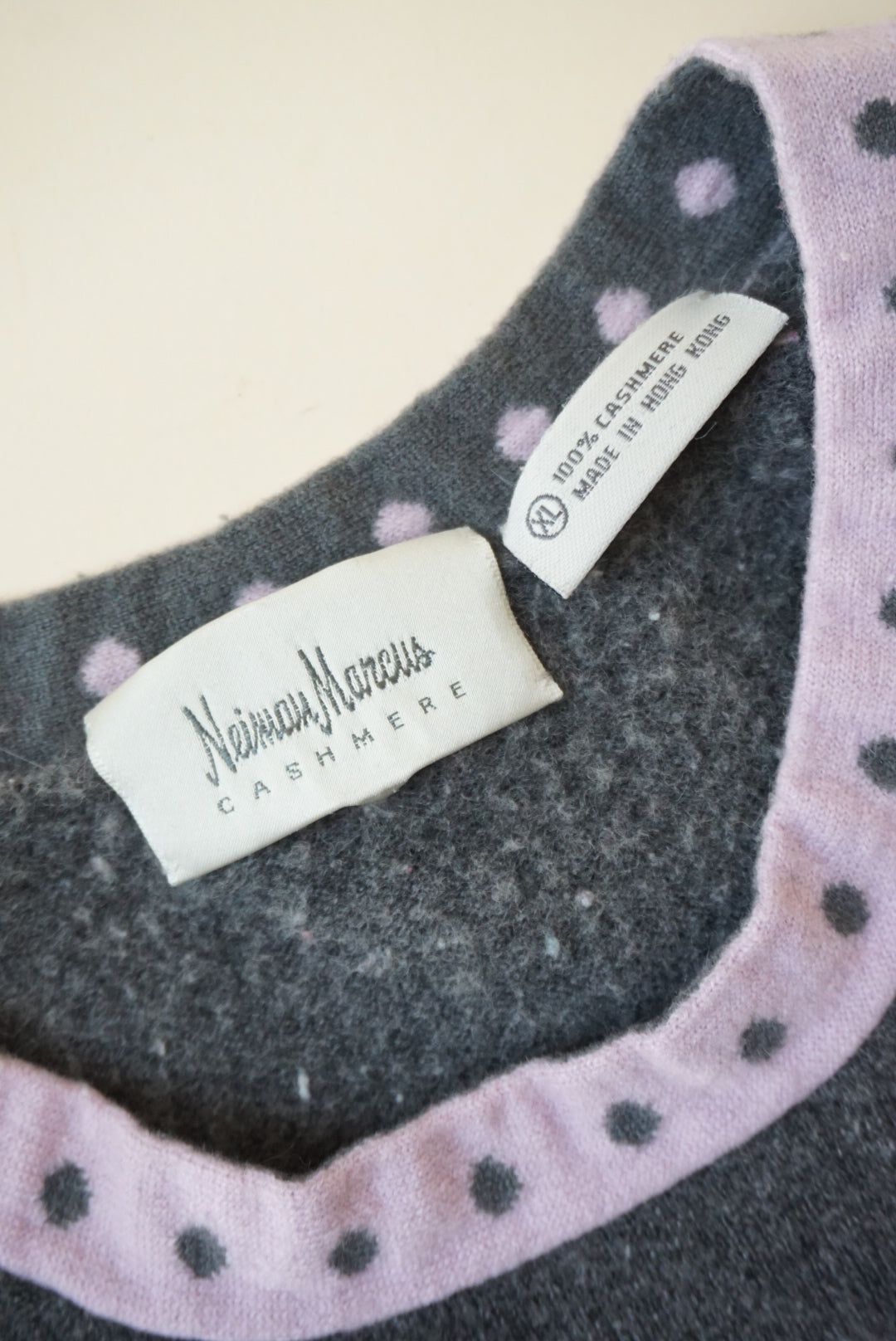 Neiman Marcus Cashmere Grey/Pink Vest Jumper