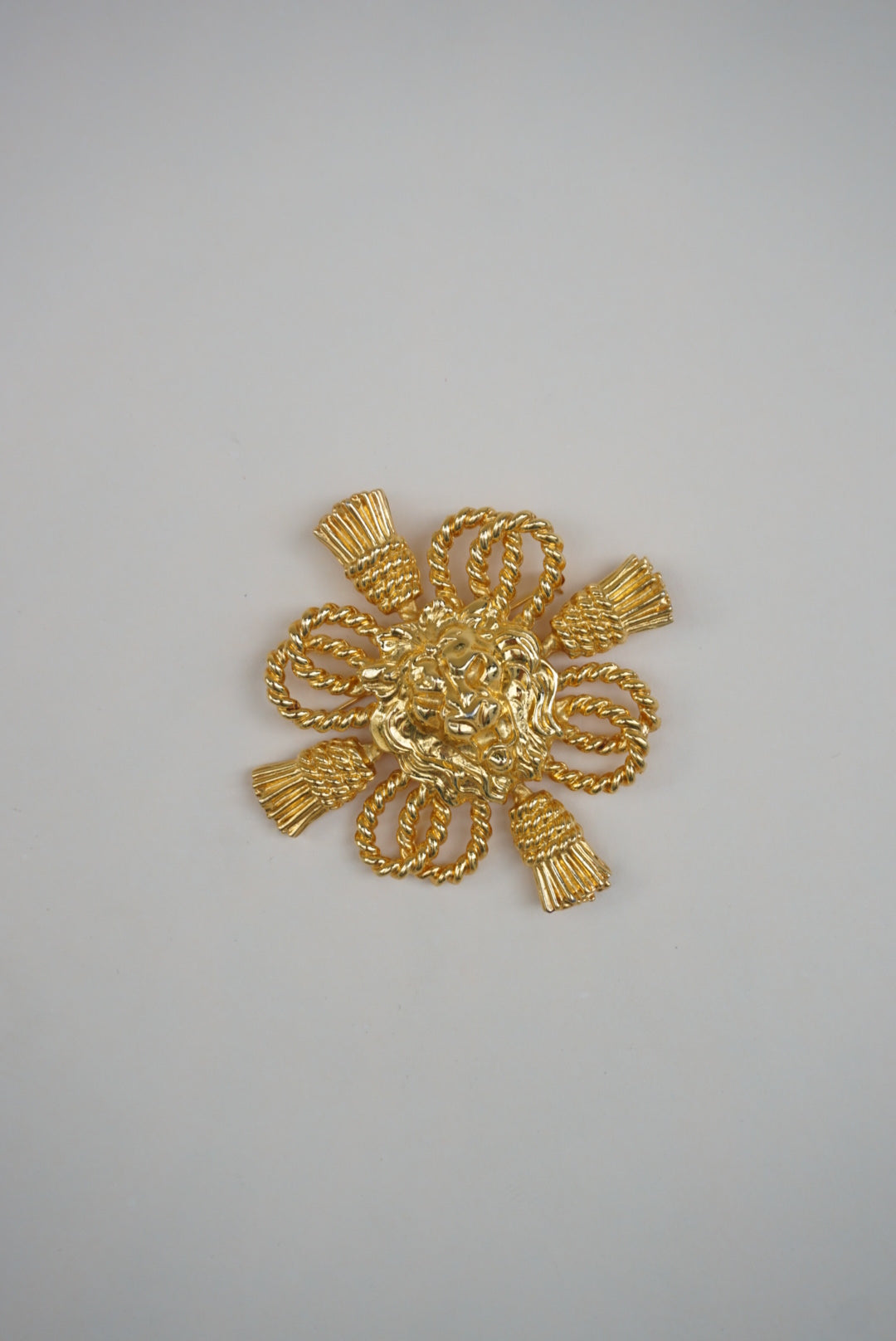 Vintage Gold Lion Head Brooch