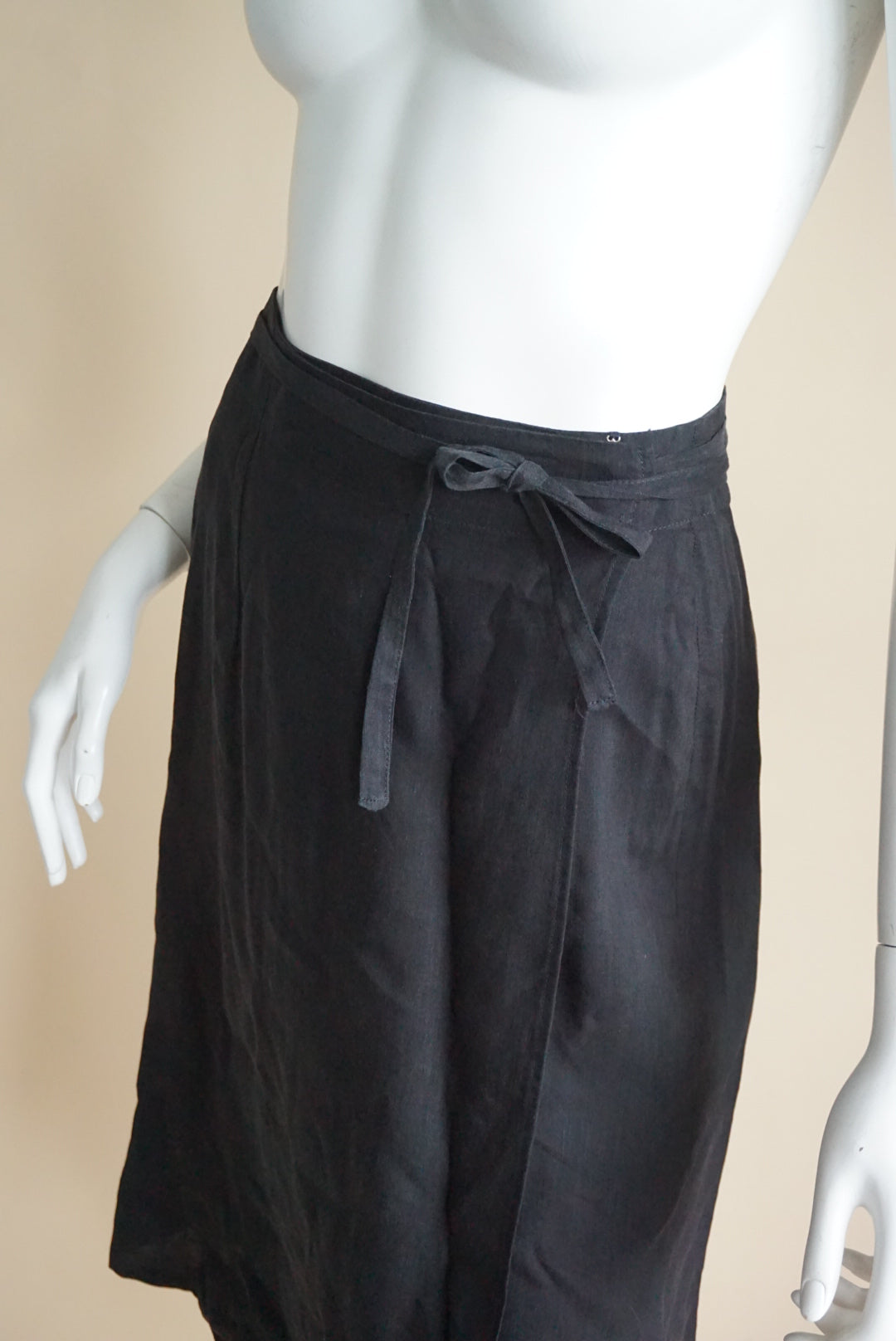 Banana Republic 90s Vintage Black Linen Wrap Skirt