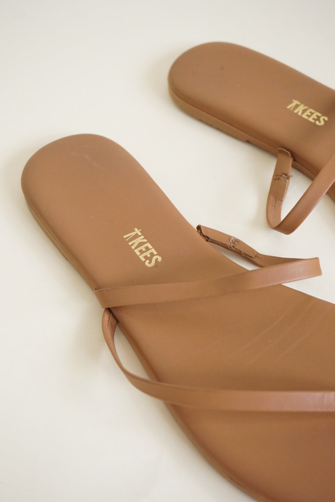 Tkees Sarit Pout Tan Sandal - Size 10