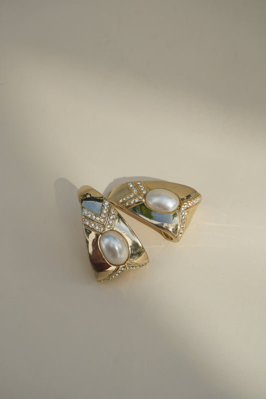 Vintage 80’s Door Knocker Faux Rhinestone & Pearl Clip On Earrings