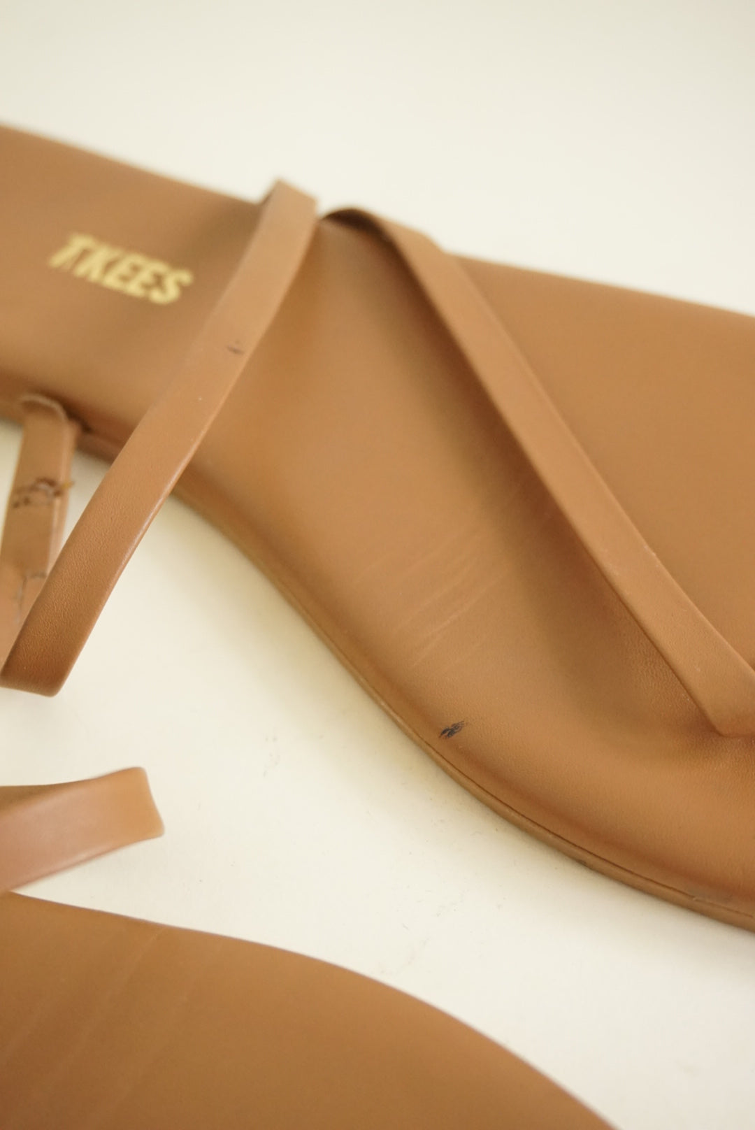 Tkees Sarit Pout Tan Sandal - Size 10