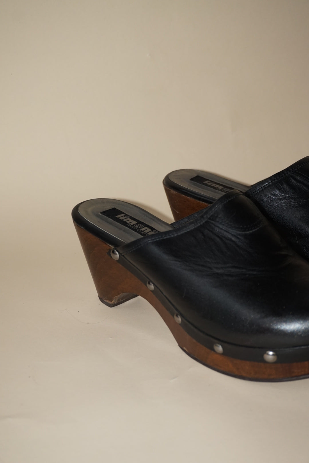 Vintage Y2K “Limoni” Leather Wood Clogs