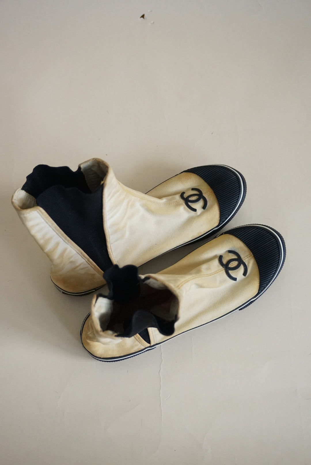Vintage Chanel Ivory Cotton / Black Rubber Ankle Booties - Size 39 AS IS