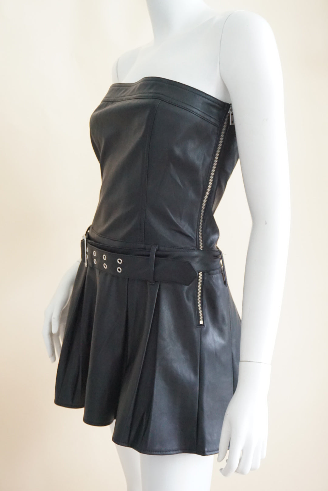 Love Tree Black Faux Leather Strapless Belted Pleated Mini Dress - Size Small