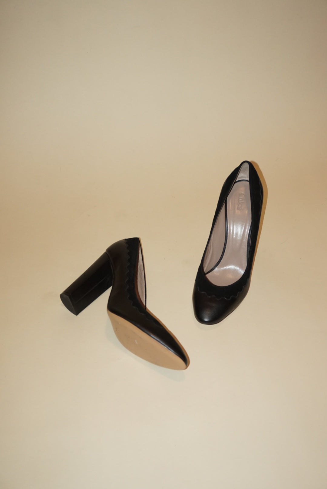 Chloe Black Leather/Suede Scalloped Trim Round Toe Pumps - Size 41