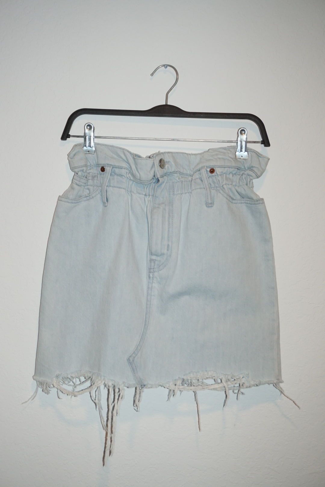 "Iro" Paper bag Light Wash Mini Frayed Hem Skirt - Size 34