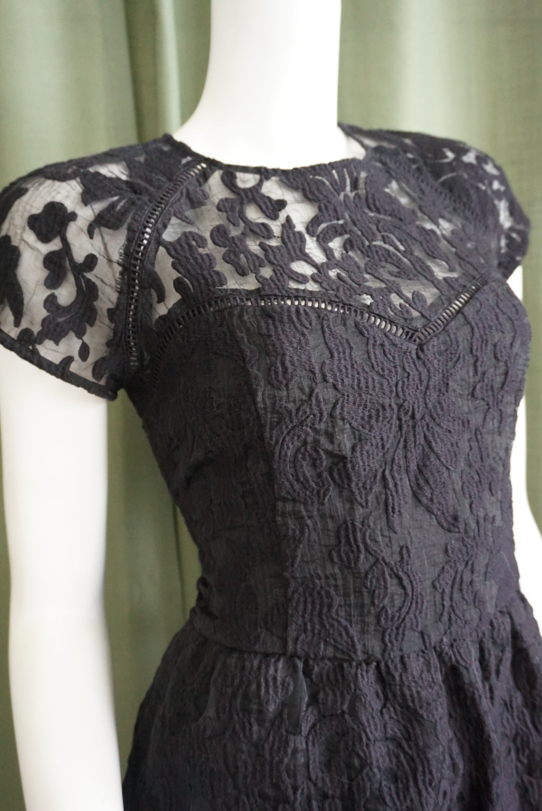 Dolce Vita Black Lace Embroidered Mini Cocktail Dress - Size Large