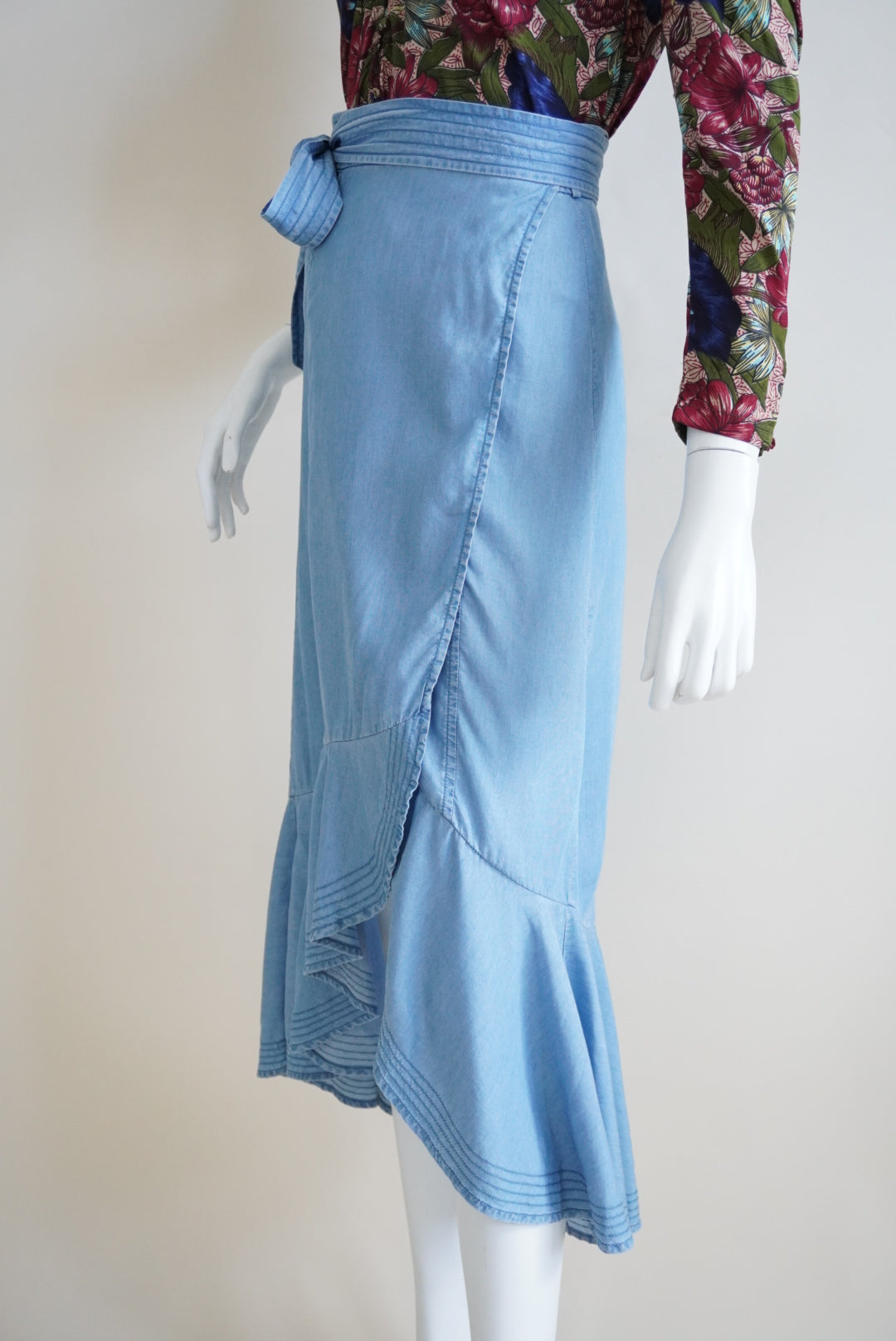 Intermix Denim Blue Chambray Ruffle Asymmetrical Wrap Skirt - Size Small