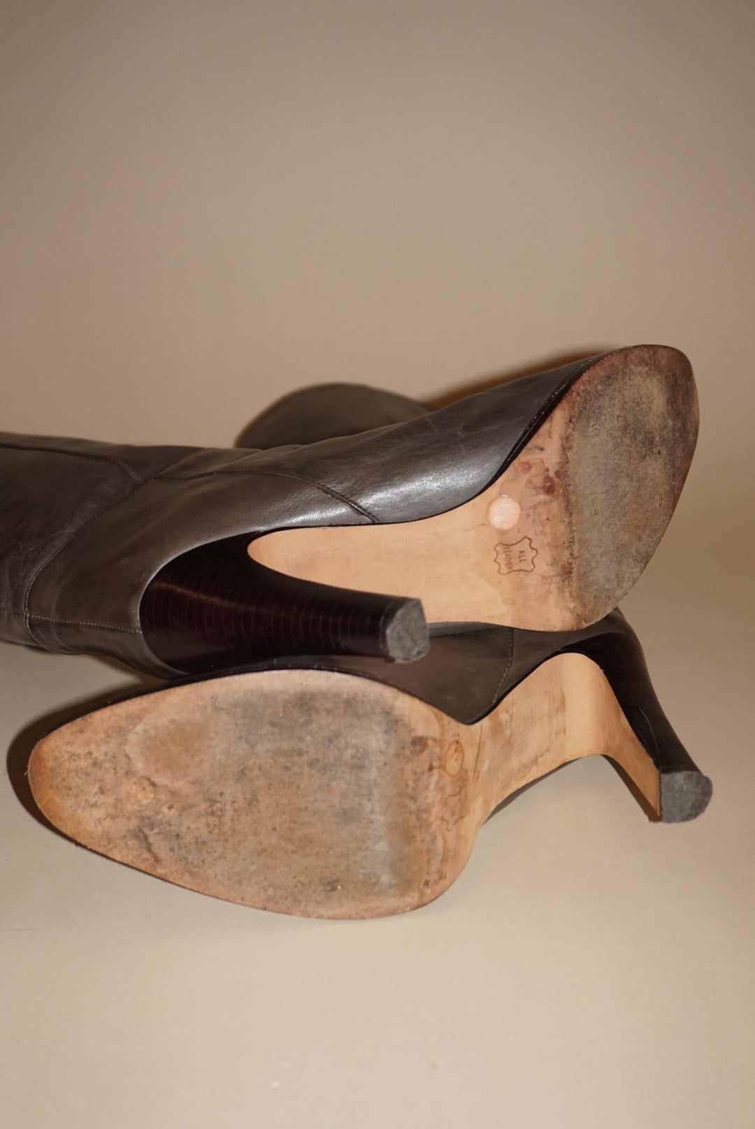 “BCBGMAXAZRIA” Vintage Brown Leather Knee High Boots - Size 8.5