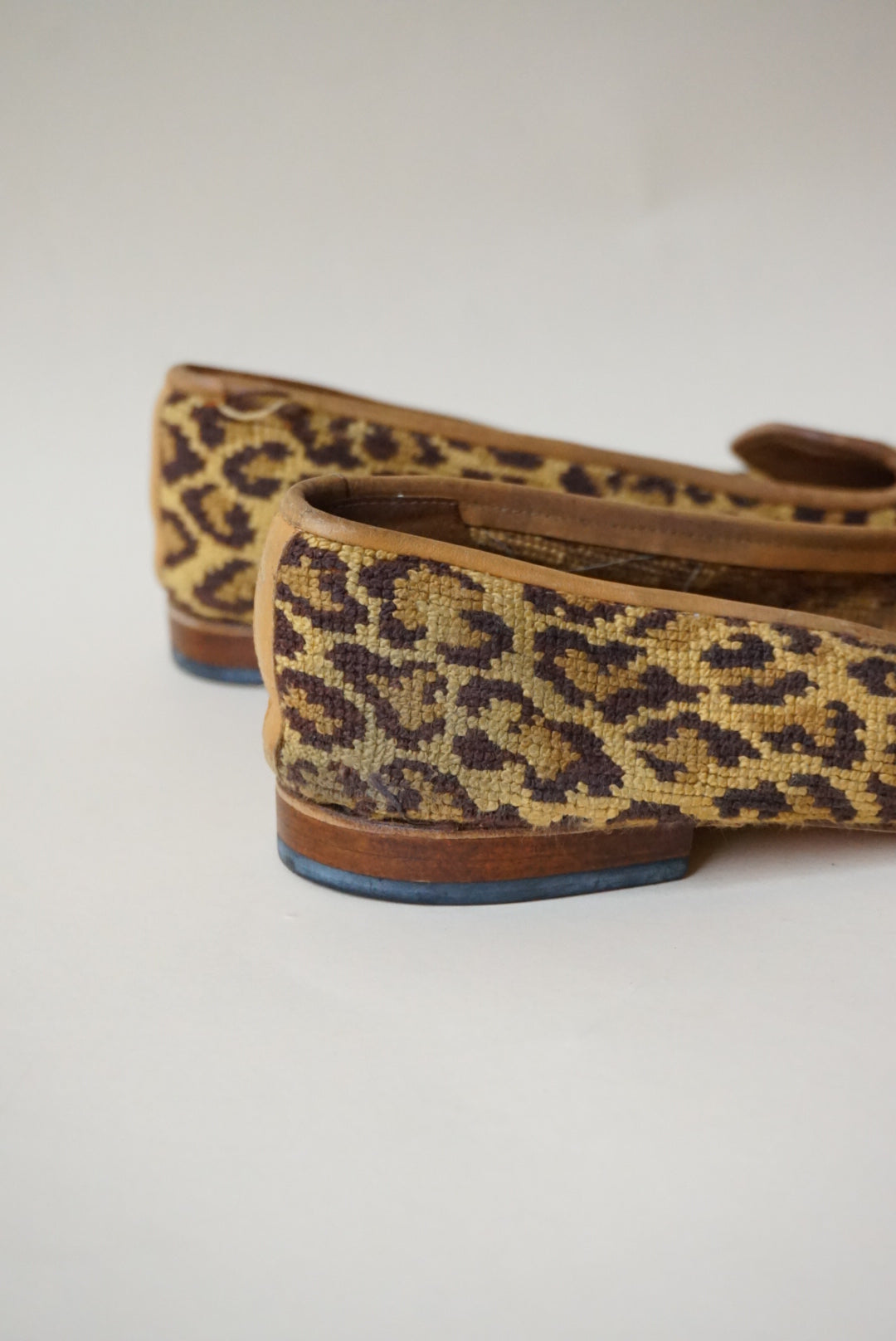 "Stubbs & Wootton" Jaguar Needlepoint Loafers