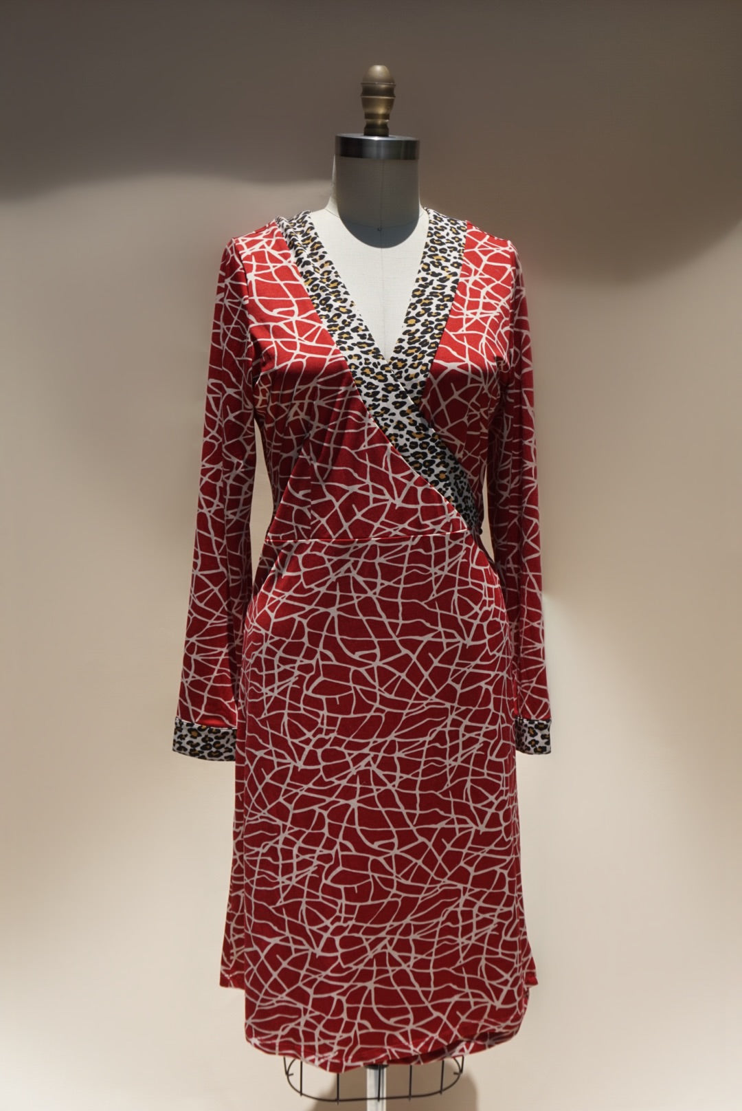 "BCBGMAXAZARIA" Vintage Stretch Animal Print Wrap Dress - Size XL