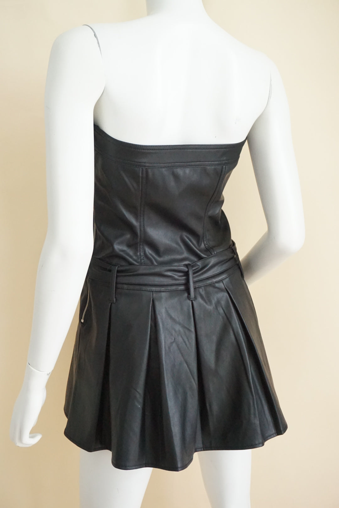 Love Tree Black Faux Leather Strapless Belted Pleated Mini Dress - Size Small