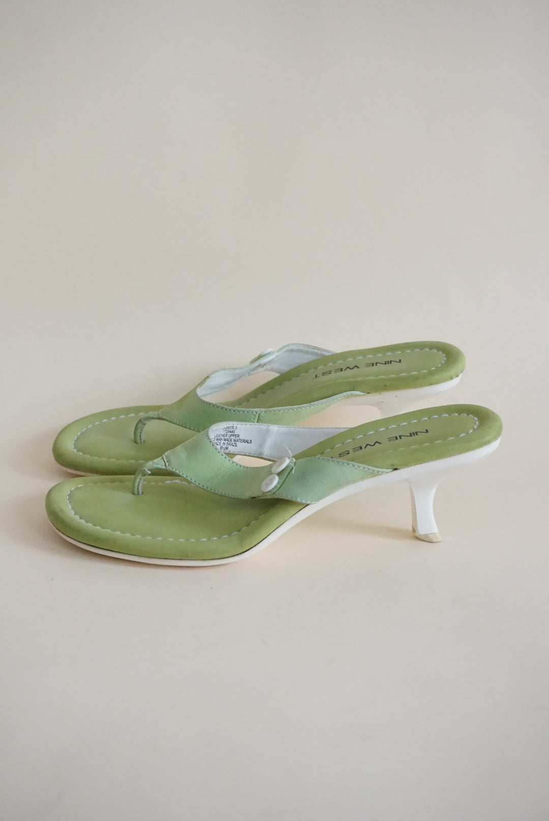 Nine West Vintage 90's Sage Leather Kitten Thong Sandal - Size 6