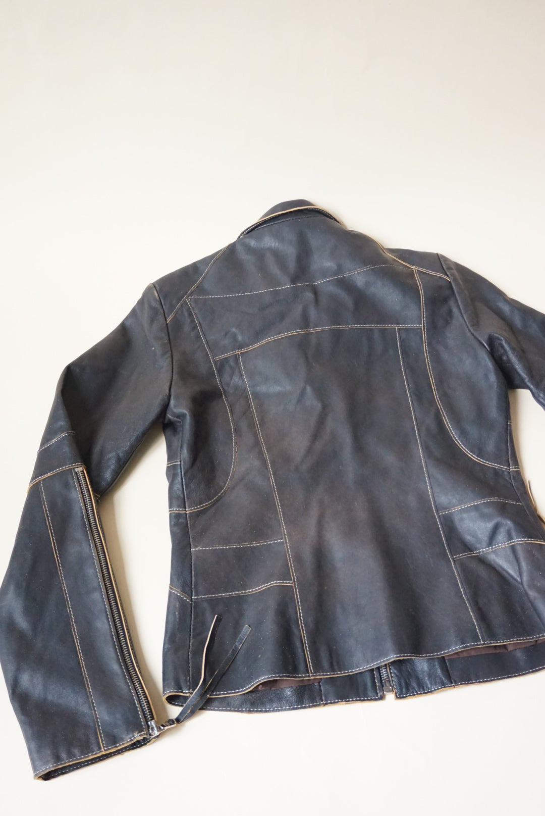 Andrew Marc NY Charcoal Brown Raw Edge Leather Top Stitch Moto Jacket - Size XS