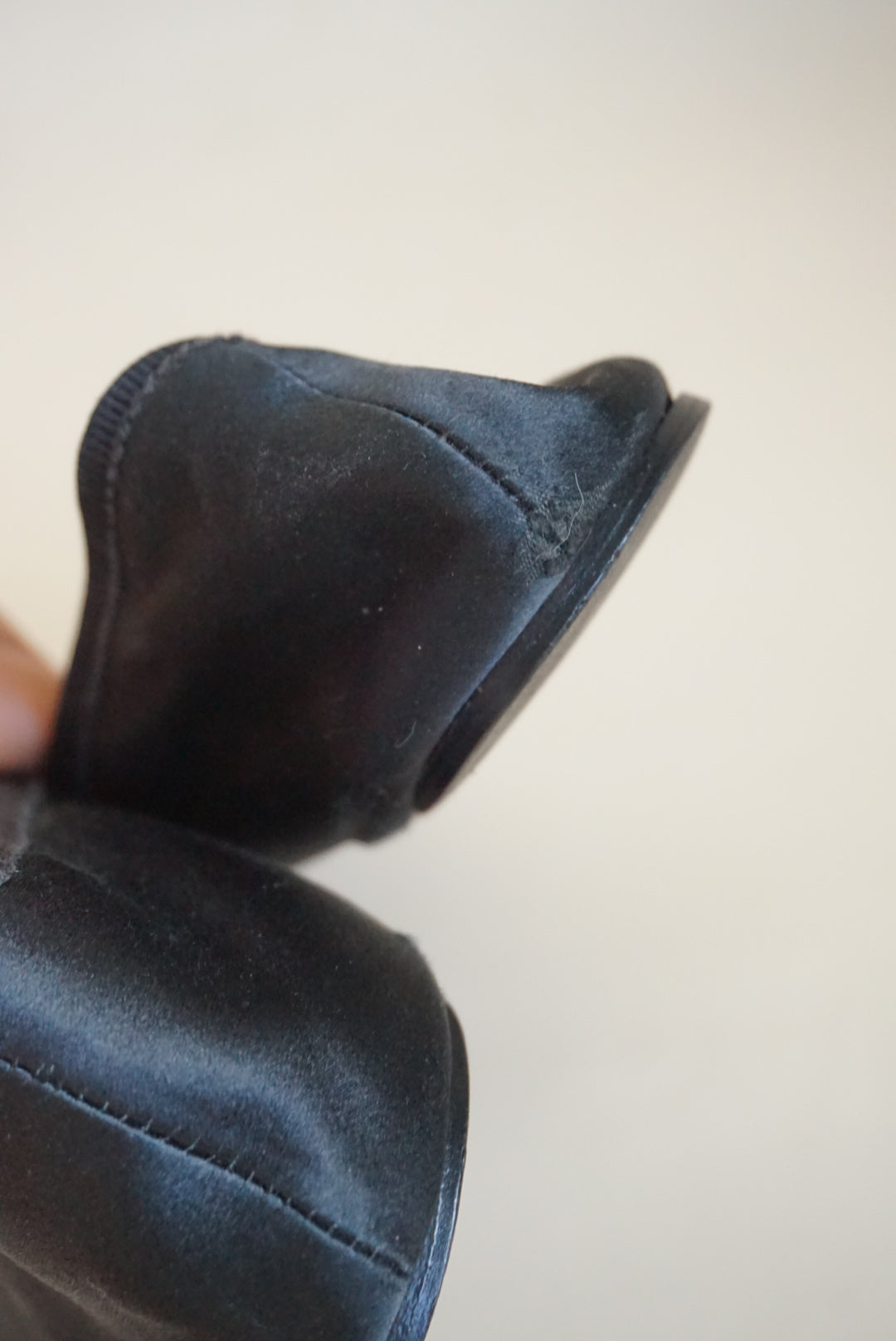 Alaia Black Satin Glamour Ballet Flats With Bow - Size 39.5